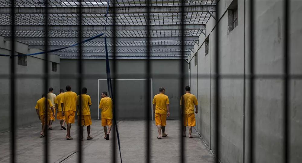 Presídios: o que fazer quando o confinamento ajuda a espalhar COVID-19?