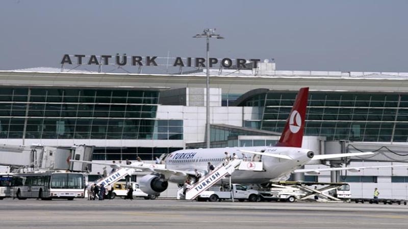Turchia, 50 italiani bloccati a Istanbul