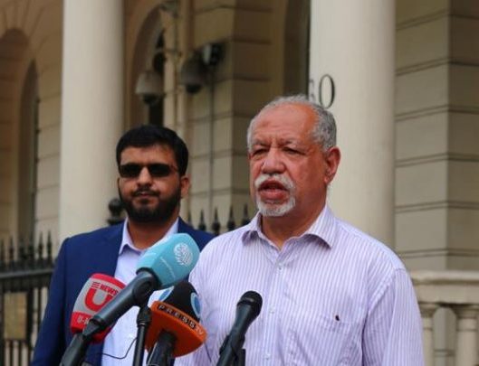 طاغية البحرين استعان بشهادة زور حول أوضاع السجون
