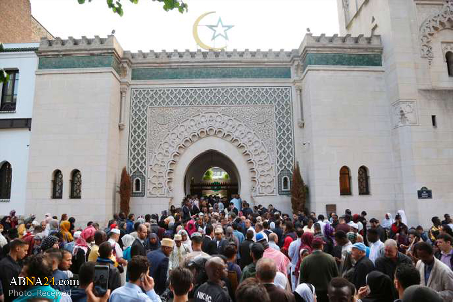French Muslims urged not to go to mosques in Ramadan