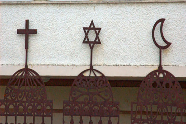  Religionsgemeinschaften: „Wir stehen zusammen“ 