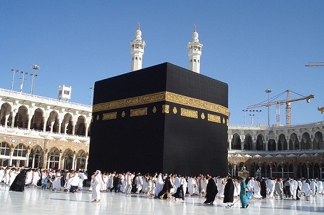 الازهر: متاثرین کی مدد کرنا عمرے سے بہتر ہے