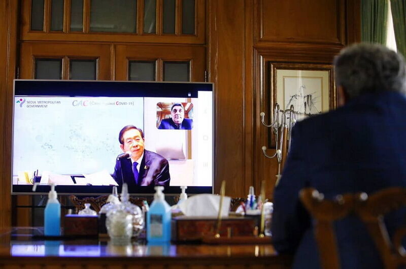Kampf gegen Coronavirus: Bürgermeister von Teheran und Seoul tauschen Erfahrungen aus