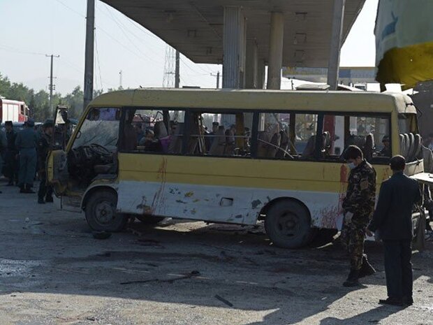 افغانستان میں امریکی فوجی اڈے سے نکلنے والی گاڑی پر حملے میں 6 افراد ہلاک