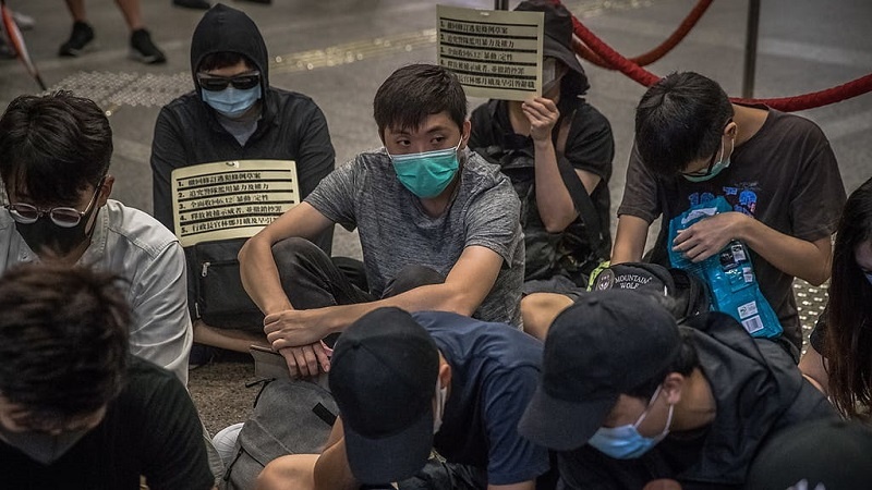 Arrestati 15 attivisti a Hong Kong