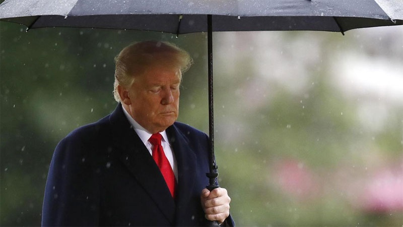 Amerikas Vertrauen in Donald Trump sinkt