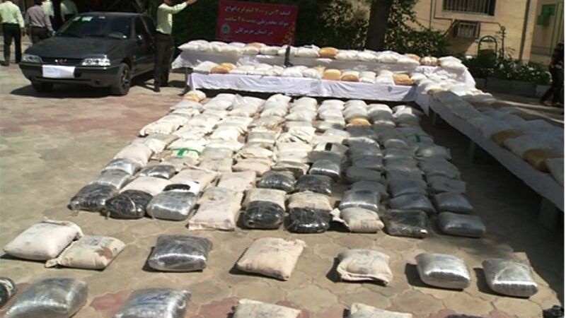 イランで、過去1年間に800トンの麻薬が発見