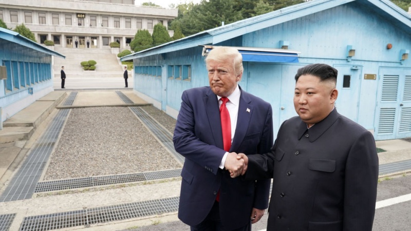 Трамп: я получил красивое письмо от Ким Чен Ына; Северная Корея: мы не отправляли никакого послания Трампу