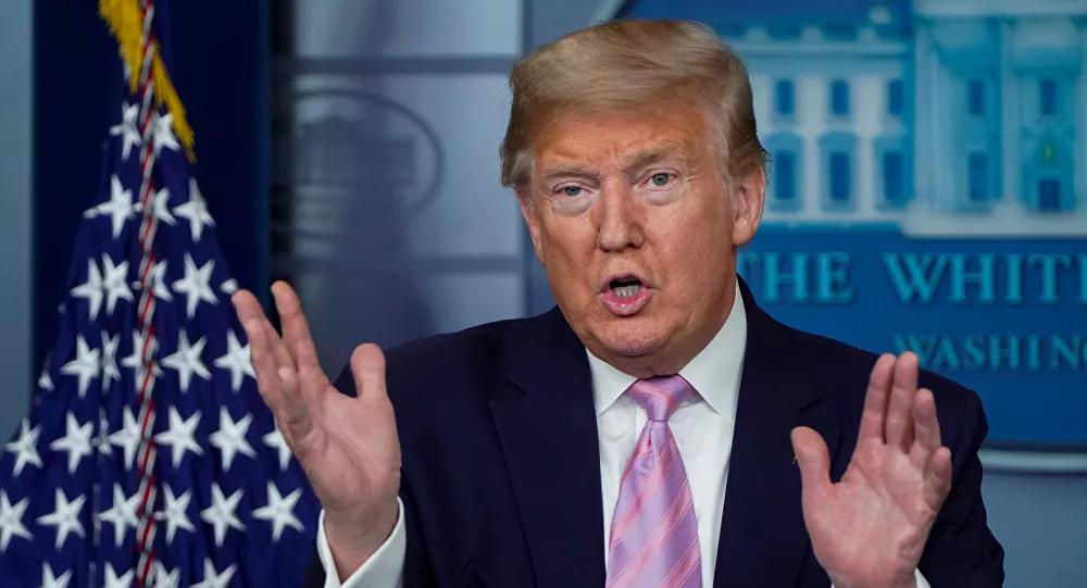 'Inimigo Invisível': Trump assina ordem para suspender a imigração nos EUA