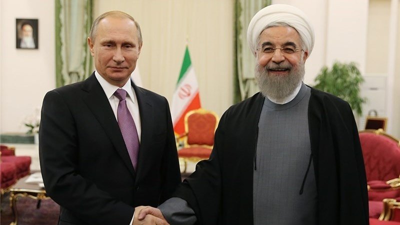 イラン・ロシア両首脳が電話会談、協力強化を強調