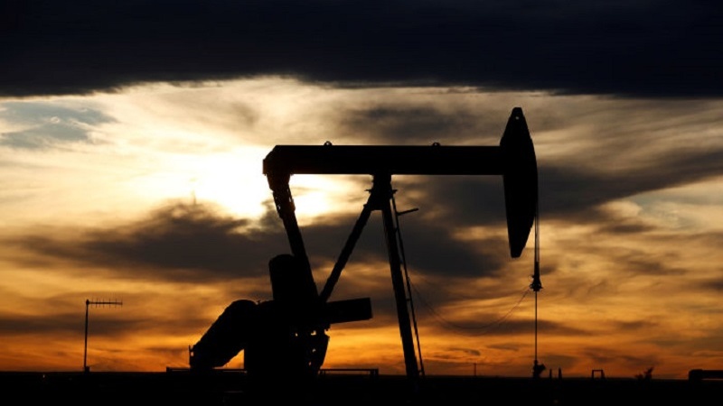 原油価格の大幅下落　米国の産油各州に打撃