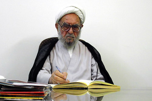 Ayatullah Ibrahim Amini Tutup Usia 