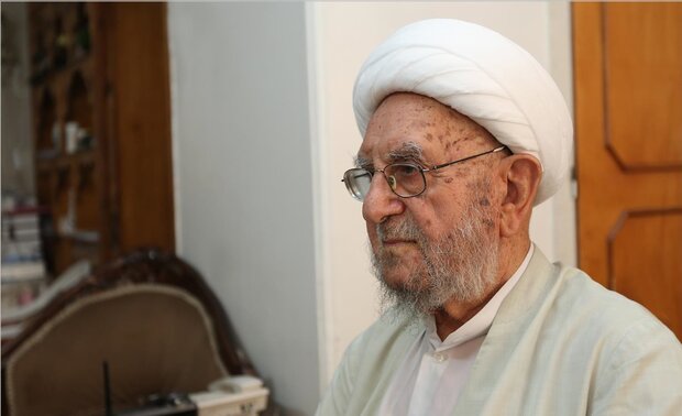 آیت اللہ امینی کا انتقال ہوگیا