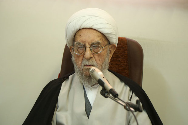 نوێنەری تاران لە مەجلیسی خوبرەکانی ڕێبەری کۆچی دوایی کرد
