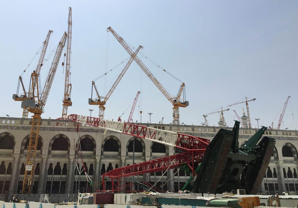 سقوط "مجموعة بن لادن" عملاق المقاولات في السعودية