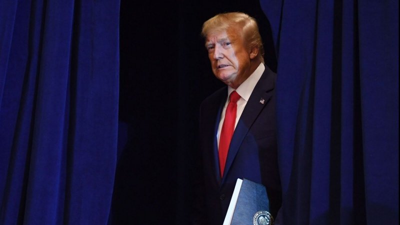 米大統領が、「消毒液注射」騒動で定例記者会見を中止