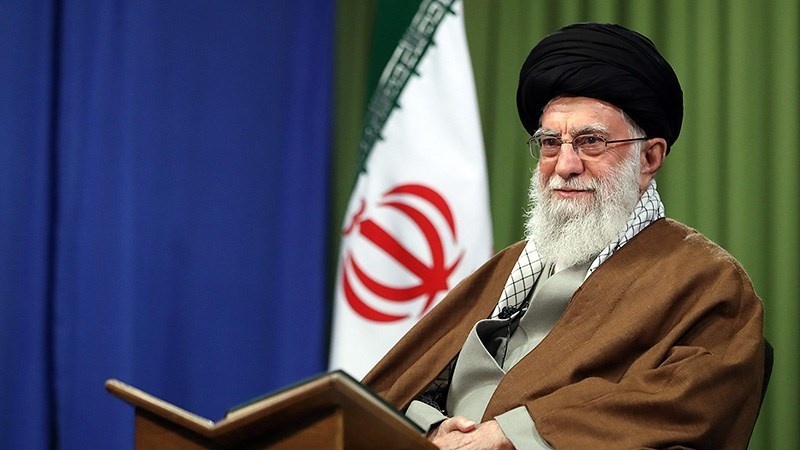 イラン最高指導者、「敵に怯まず立ち向かうことがコーランの命令」