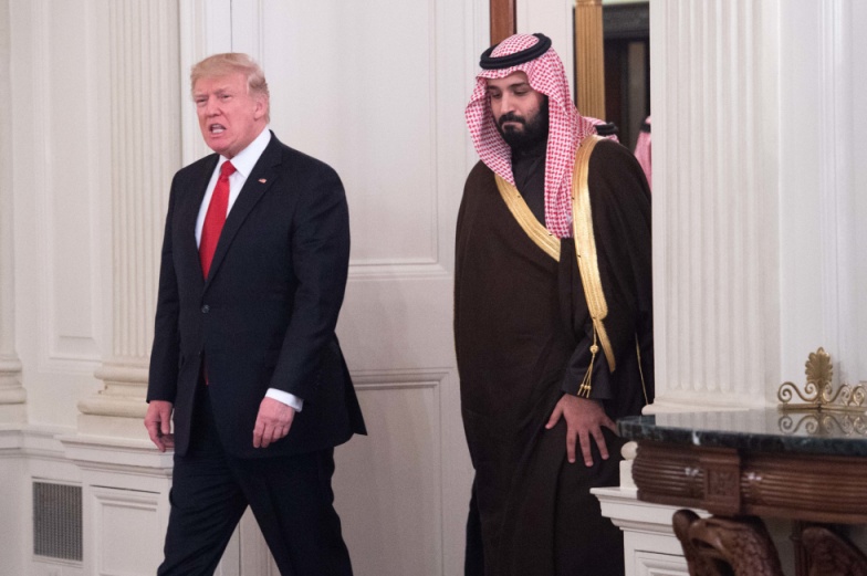 ترامب يهدد بقطع الدعم العسكري الأميركي عن السعودية بسبب النفط