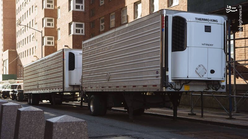 В Манхэттене используются рефрижераторы, чтобы сохранить тела жертв коронавируса