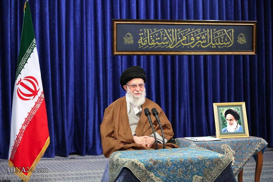 Imam Khamenei holds meeting with workers through video conference
