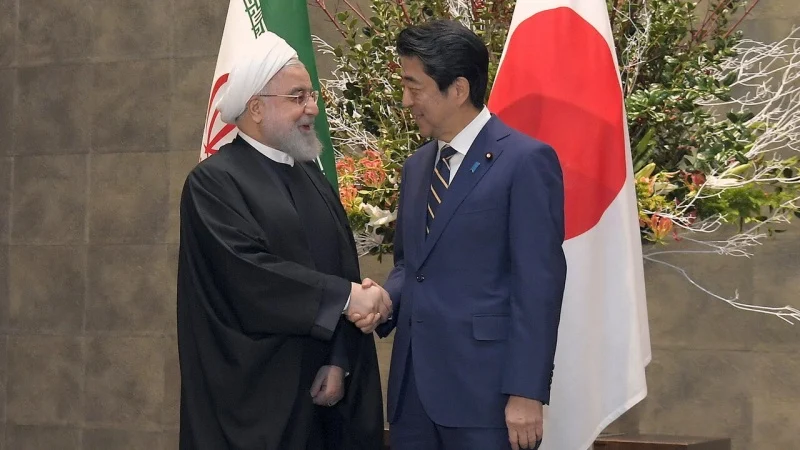 鲁哈尼： 如果美国忠于自己的言论，那么取消反对伊朗的非法制裁