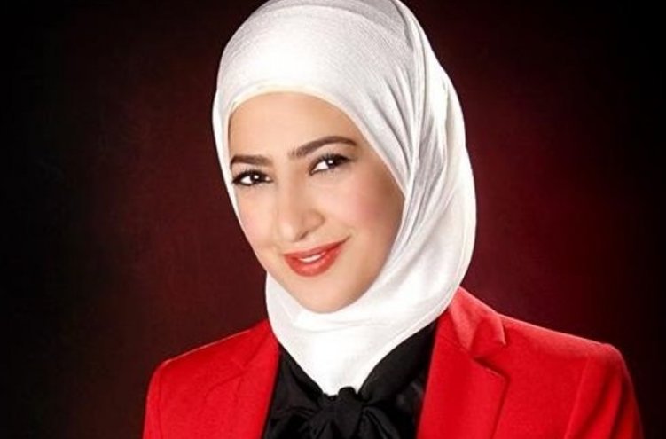 إعلامية تروي ما عانته من تمييز قناة أمريكية ضد حجابها