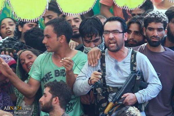 Indian forces kill top pro-independence commander in Kashmir (+Photos)