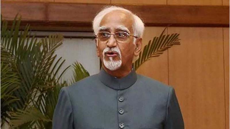 اگر ہم ابھی نہیں جاگے تو بہت دیر ہو جائے گي: ہندوستان کے حالات پر سابق نائب صدر کا انتباہ