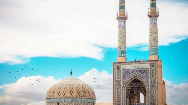 ایران میں مساجد کھل گئیں، آج رات شب قدر کے اعمال ہوں گے