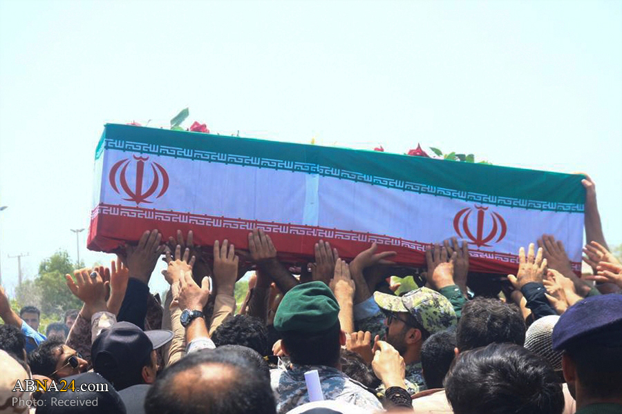 Photos: Funeral procession for Iran’s martyred sailors