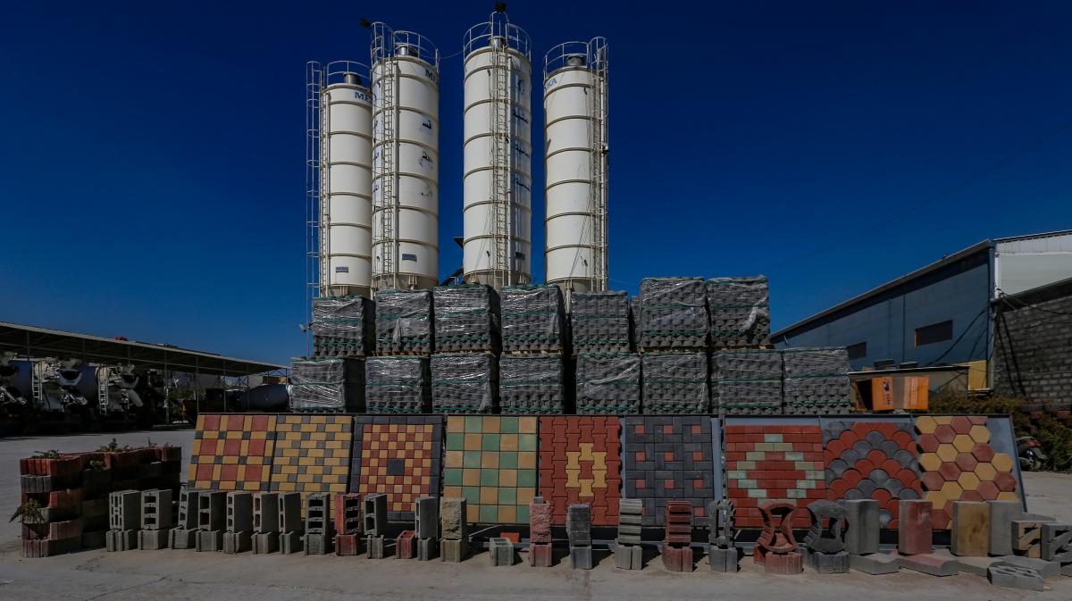 Spitzen Qualität mit den höchsten Anforderungen: Die Beton- und Zementfabrik der Heiligen Abbassitischen Stätte vertreibt ihre P