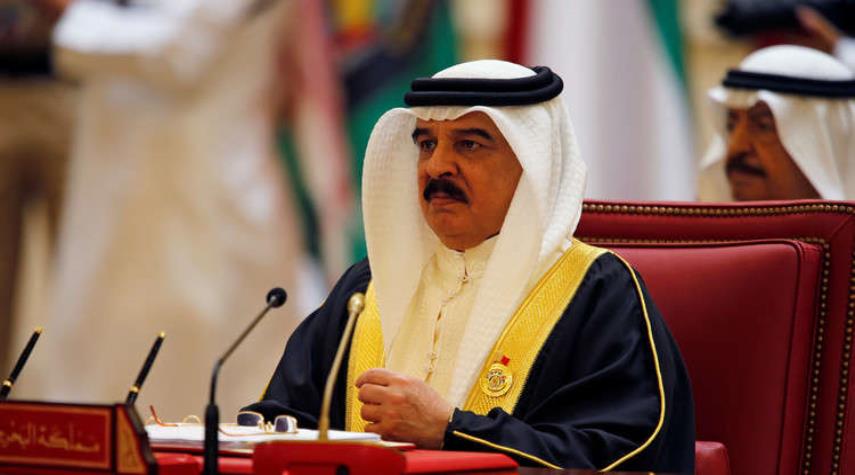 “مناع للخير معتد أثيم” .. طاغية البحرين في العشر الأواخر يوجه كلمة للشعب البحريني