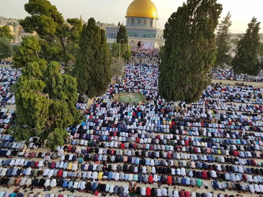 غزة: فتح المساجد لأداء صلاة الجمعة فقط و "صلاة عيد الفطر"