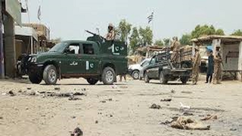 Attacchi in Pakistan: uccisi 7 militari