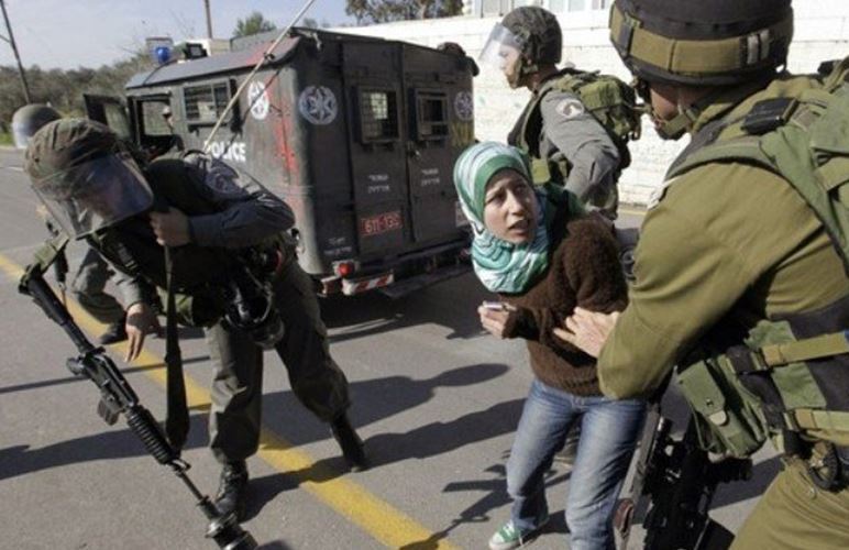 قوات العدو الصهيوني تعتقل فلسطينيتين من جنين