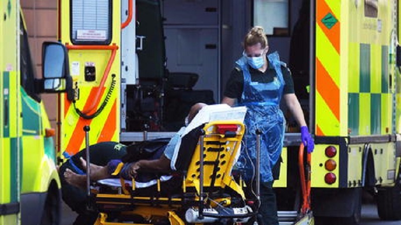 Altri 412 morti in Inghilterra, in risalita