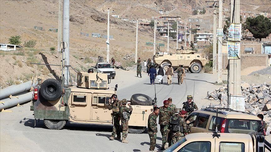 مقتل 7 عناصر من قوات الأمن الأفغانية إثر هجوم مسلّح