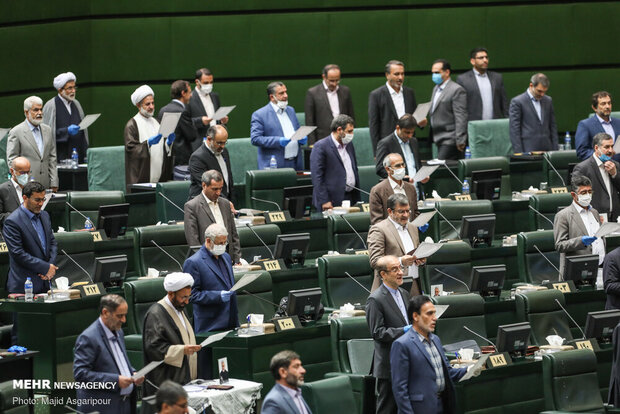 نوێنەرانی خولی نوێی مەجلیسی ئێران سوێندیان خوارد