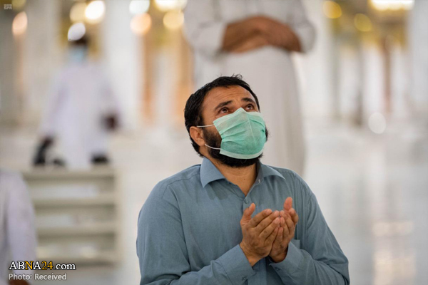 Photos: Al-Aqsa mosque, al-Masjid an-Nabawi reopened after two months of coronavirus closure