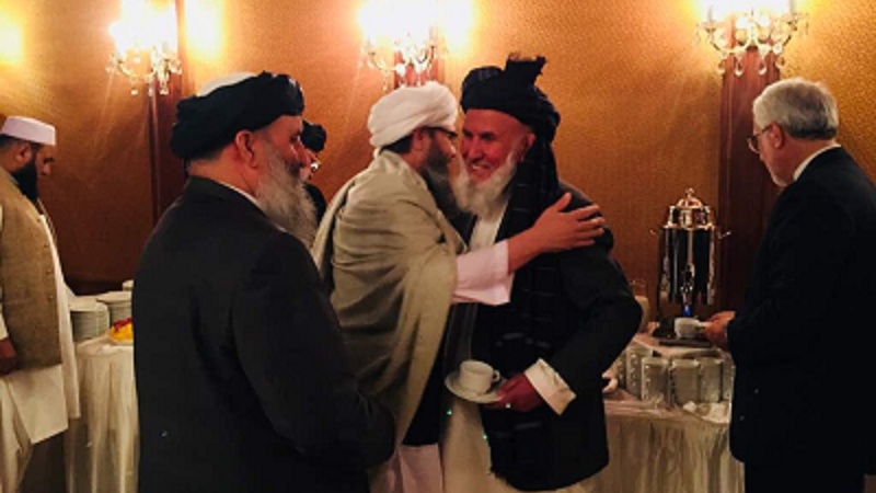 Taliban heyetinin Kabil temsilcileri ile görüşmesi