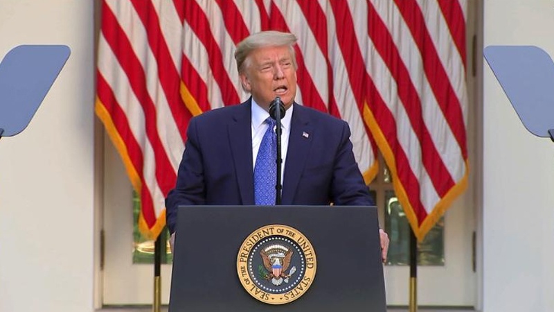 Китай рекомендовал Трампу вступить в диалог с протестующими вместо того, чтобы прятаться в бункере