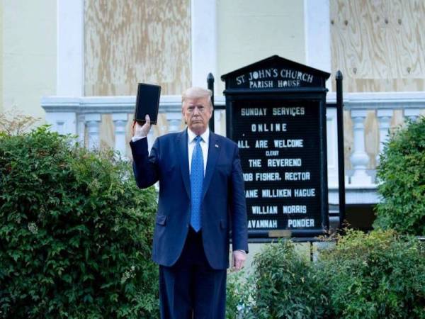 Trump Terus Kempen Pilihan Raya, Tak Hirau Ancaman Covid-19