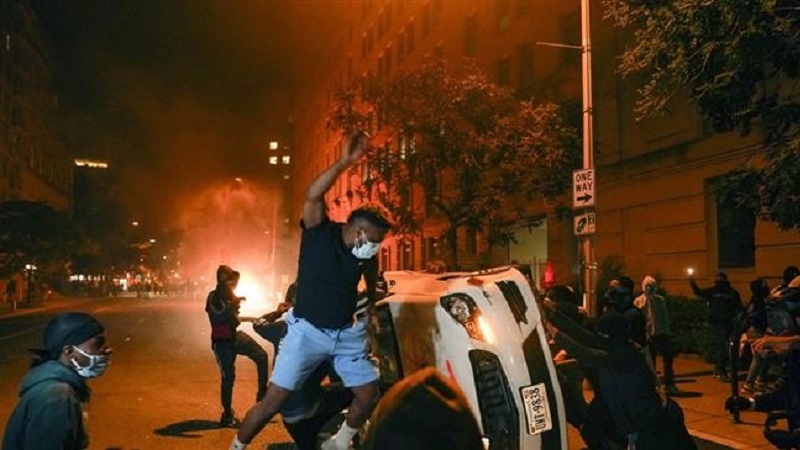 Шамхани: Признаки упадка США стали еще более очевидными