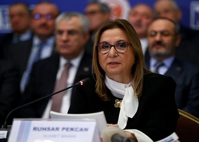 تركيا تؤكد فتح حدودها مع "إيران والعراق"