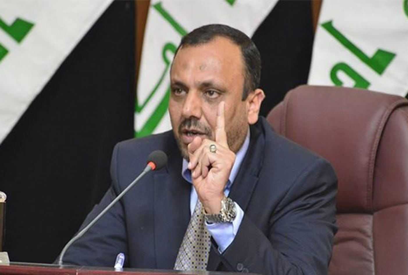 العراق: محتجون يحرقون منزل محافظ النجف الاشرف