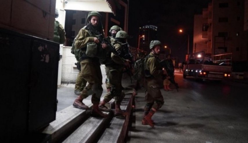 قوات الاحتلال تشن حملة اعتقالات تستهدف كوادر حركة فتح في القدس