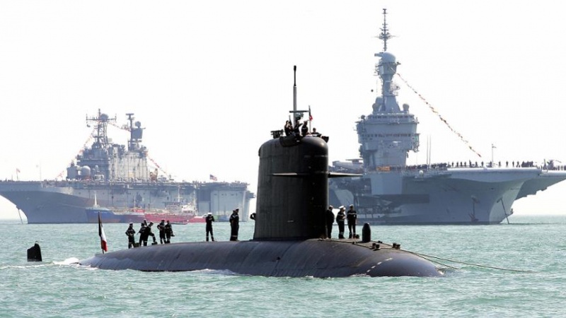 仏海軍の原潜で火災が発生