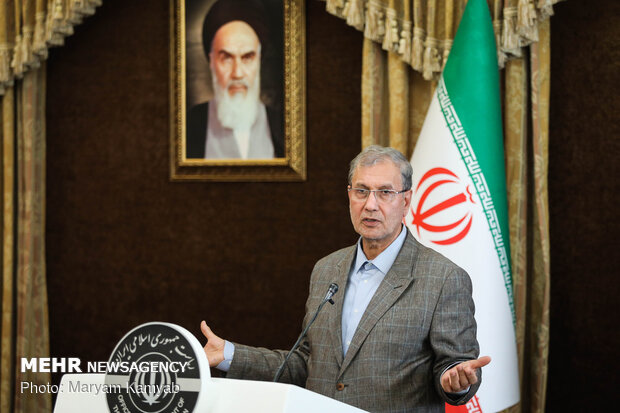 ئامادەیی ترامپ بۆ گفتوگۆ لە گەڵ ئێران بە هەند وەرناگرین