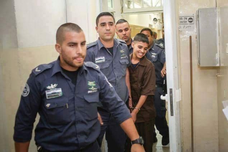 الاحتلال الصهيوني يحكم بسجن 10 سنوات على طفل فلسطيني