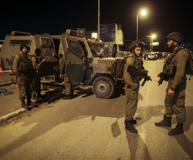 جيش الاحتلال يشن حملة اعتقالات ضد الفلسطينيين خلال اقتحام مدن الضفة